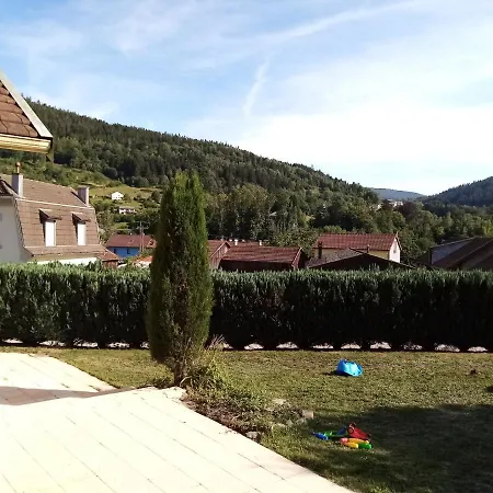 Holiday home Gite, Sauna, Baignoire A Jets , Babyfoot, Menage Compris , Jardin, Terrasse *