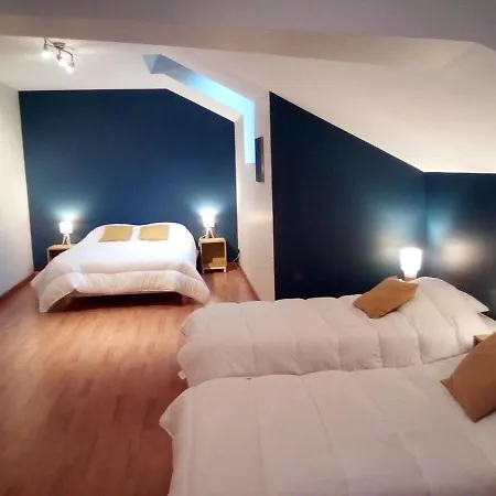 Gite, Sauna, Baignoire A Jets , Babyfoot, Menage Compris , Jardin, Terrasse