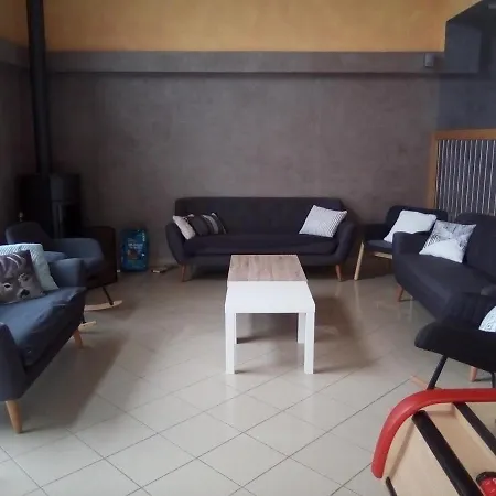 Gite, Sauna, Baignoire A Jets , Babyfoot, Menage Compris , Jardin, Terrasse *