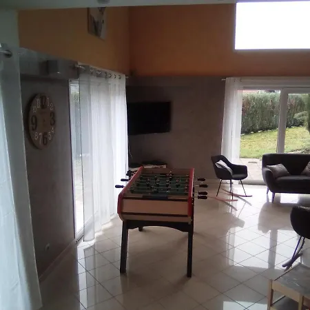 Holiday home Gite, Sauna, Baignoire A Jets , Babyfoot, Menage Compris , Jardin, Terrasse Cornimont